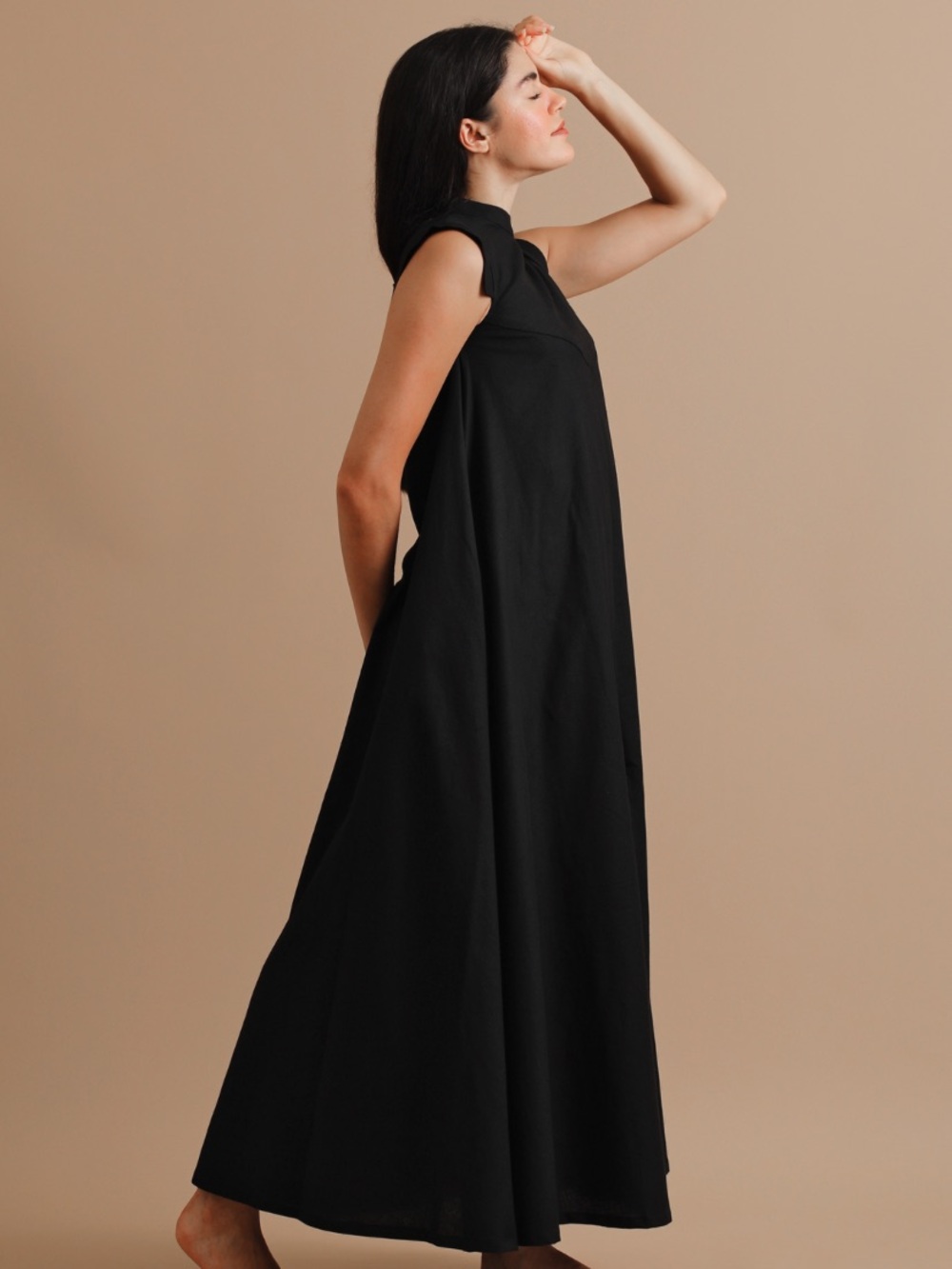 Flowing Black Sleeveless Maxi Dress - Modern Minimalist